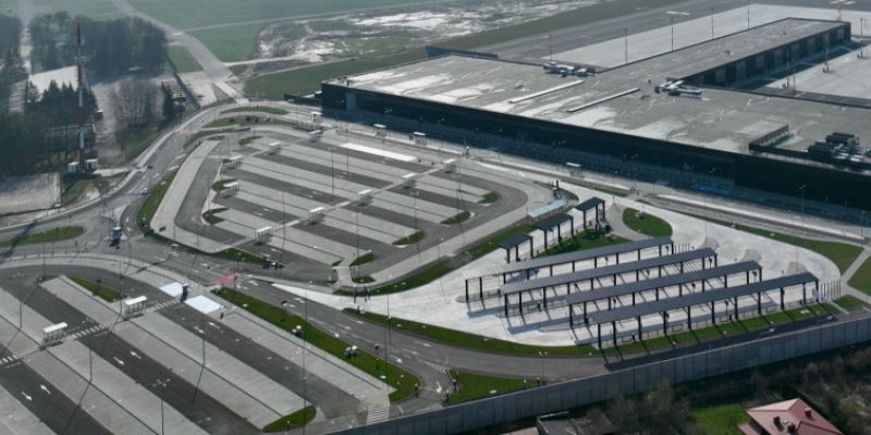 Pierwsze 60 000 pasażerów na lotnisku w Radomiu. Rozkwitający ośrodek lotniczy zdobywa serca podróżnych