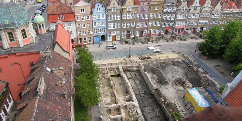 Zwykłe-niezwykłe początki Gdańska. Miasto poprzez pryzmat badań archeologicznych św. Ducha