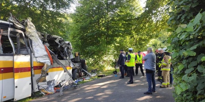Śmiertelny wypadek autobusu w miejscowości Mierzyno