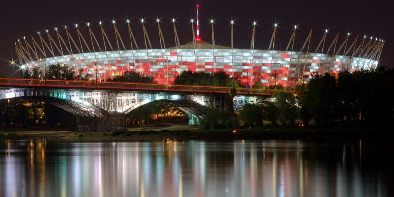 Koncert na stadionie, film i bieg na ulicach