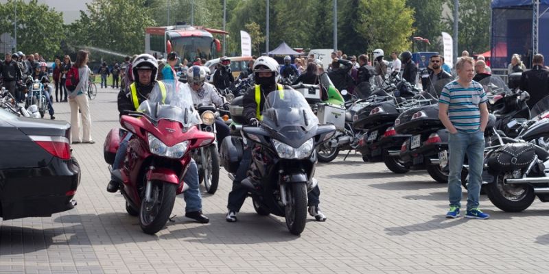 Piknik motocyklowy na Ursynowie