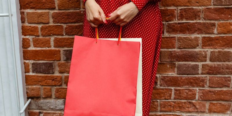 Torby papierowe premium – jak dobrać je do branży luksusowej?