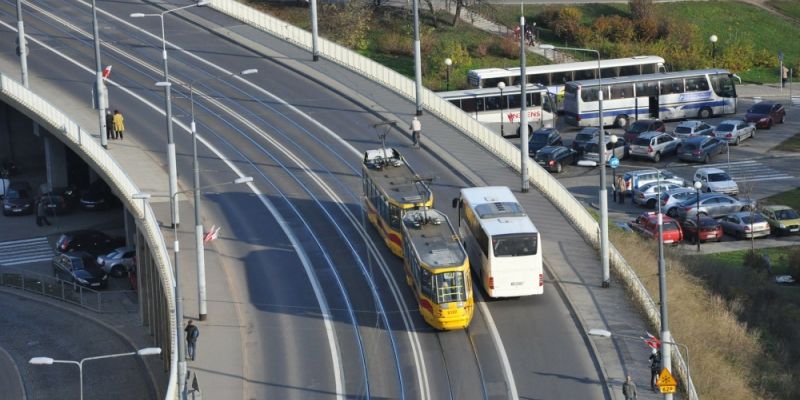 Zmiany w transporcie i ruchu miejskim w czasie obchodów 77. rocznicy wybuchu Powstania Warszawskiego