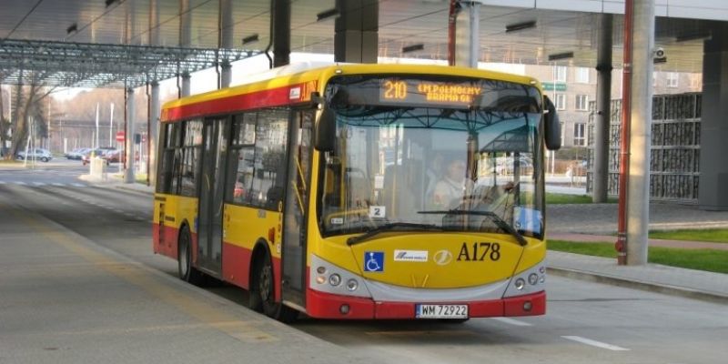 Autobusem 800 do Palmir