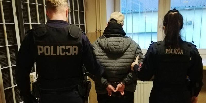 Policjanci zatrzymali złodzieja który ze sklepu kradł klocki