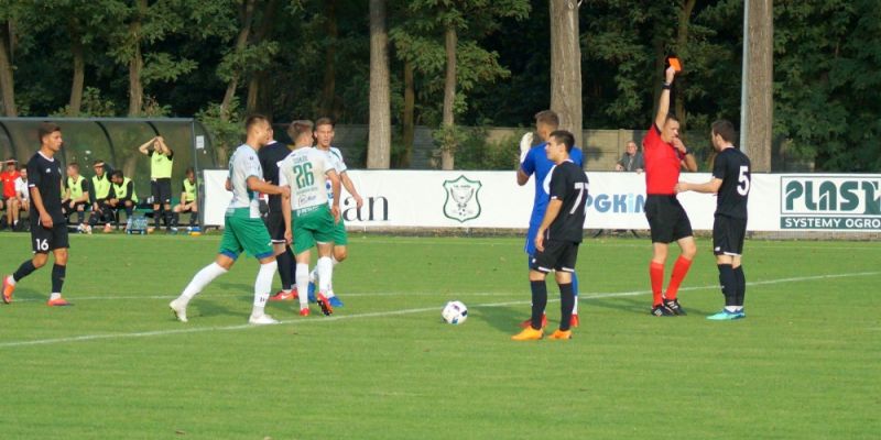 Jak przegrać mecz w kwadrans, czyli Sokół – Polonia 2:0