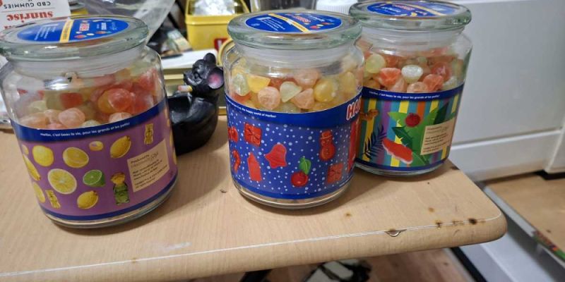 Ponad 2 kilogramy narkotyków trzymał w mieszkaniu. 25-latek trafił do aresztu