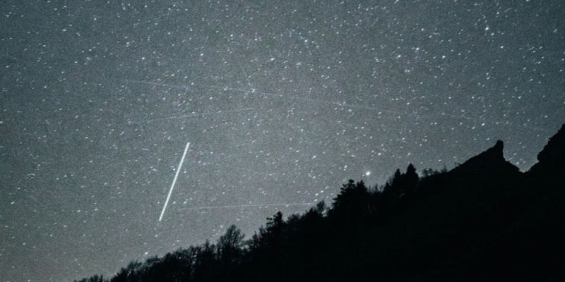 Zaćmienie Słońca i rój Perseidów