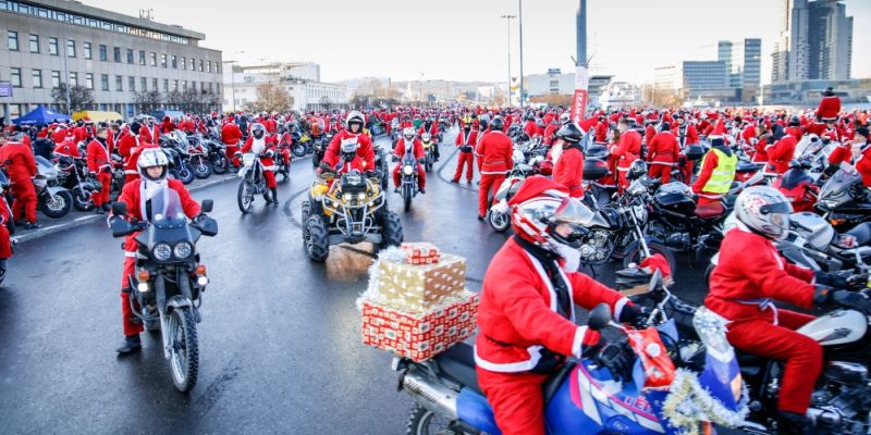 Mikołaje na motorach