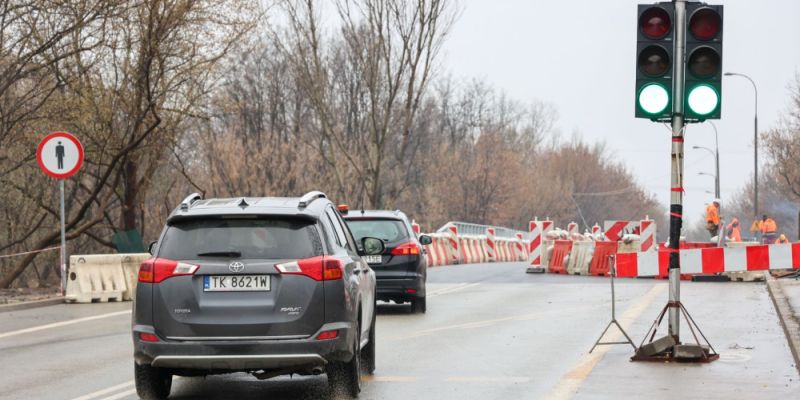 Wahadłem po wiadukcie na Marywilskiej