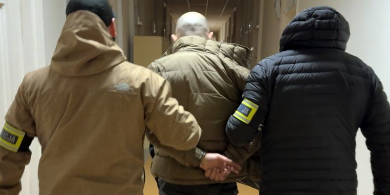 Wpadli z łupem w rękach: Stołeczna policja rozbiła grupę włamywaczy na Ochocie