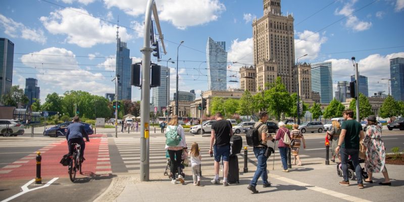Goście z Ukrainy, nowe stacje metra i żłobki – 2022 rok w Warszawie