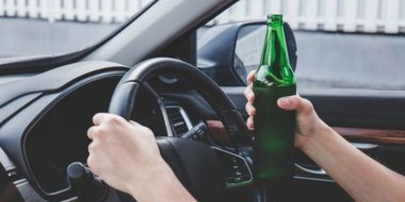 Co piąty polski kierowca prowadził auto pod wpływem alkoholu. Eksperci Yanosik komentują