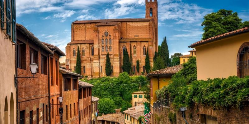 Siena: idealna struktura urbanistyczna. Wykład dr Jacka Bielaka