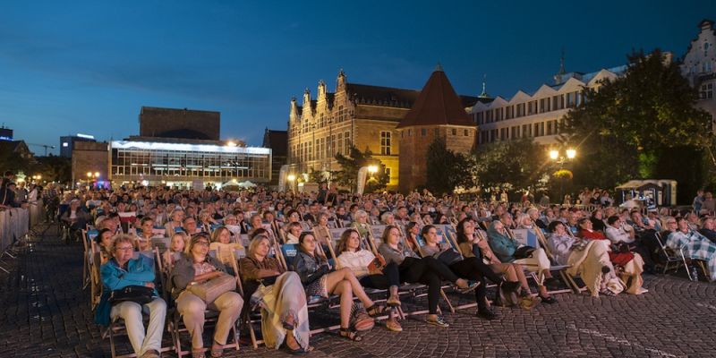 „Opera uwolniona” na gdańskich przedprożach oraz „Paria” na Targu Węglowym