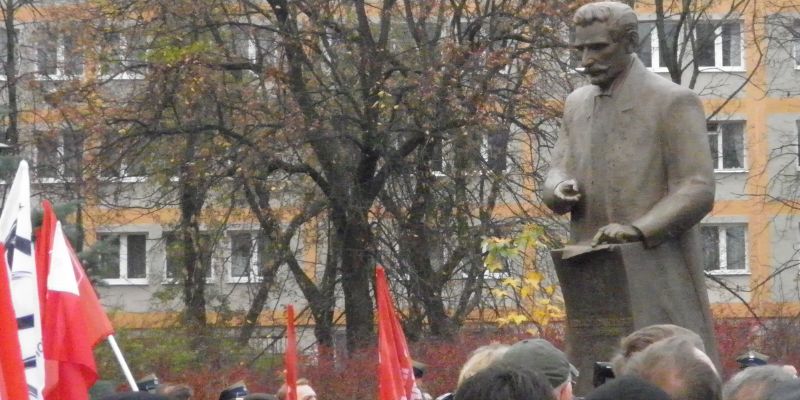 Ignacy Daszyński – pomnik ponad podziałami