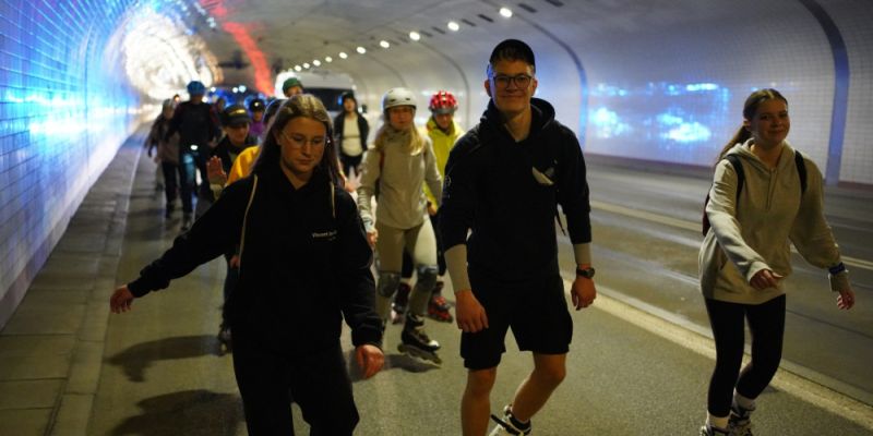 Ekscytujące nocne przejazdy rolkowe powracają w nowym sezonie