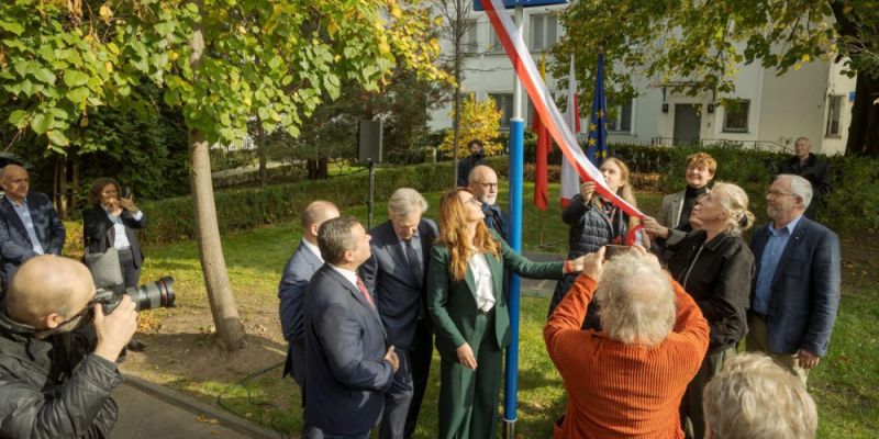 Powstał skwer imienia Andrzeja Wajdy na Żoliborzu