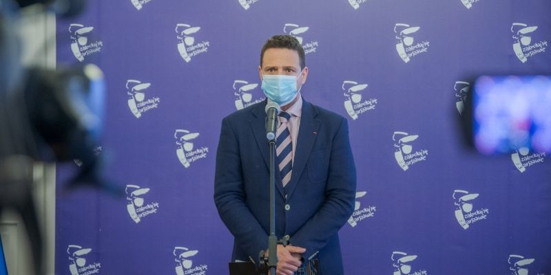 Etapy otwarcia miejskich placówek w czasie epidemii