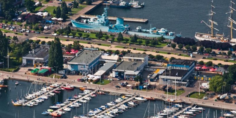 Luksusowe jachty i najszybsze skutery w gdyńskiej marinie