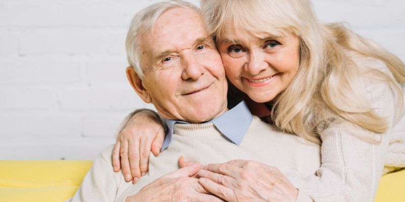 Dzień Babci i Dziadka w cieniu demograficznych zmian. Seniorzy stanowią już niemal jedną czwartą mieszkańców Warszawy