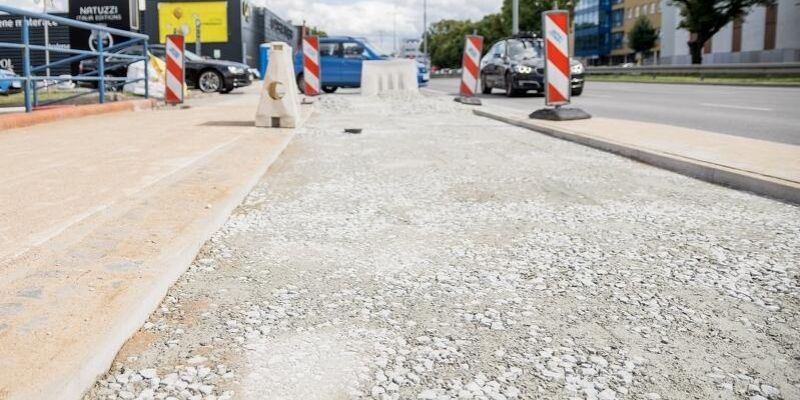 Utrudnienia na al. Grunwaldzkiej przy budowie drogi rowerowej i na ul. Słowackiego - od poniedziałku, 1 marca