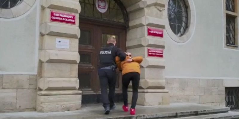 Policjanci zatrzymali sprawcę oszustwa na BLIK-a