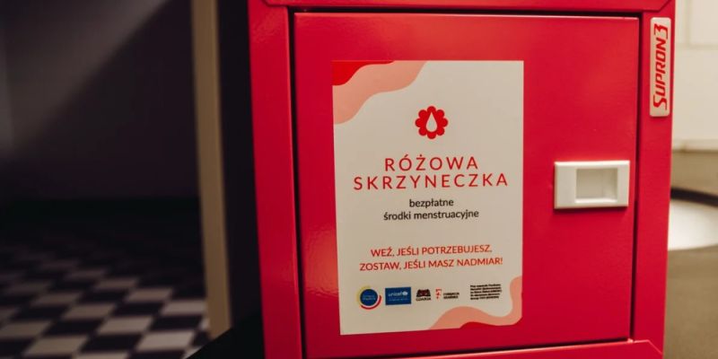 Różowe skrzyneczki zawisną w Gdańsku