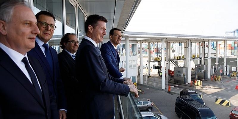 Premier Morawiecki w Porcie Gdańsk