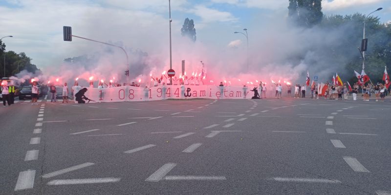 Cześć i Chwała Bohaterom!