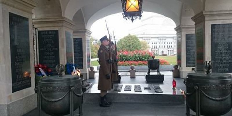 Miasto wolności, miasto Wszystkich Świętych
