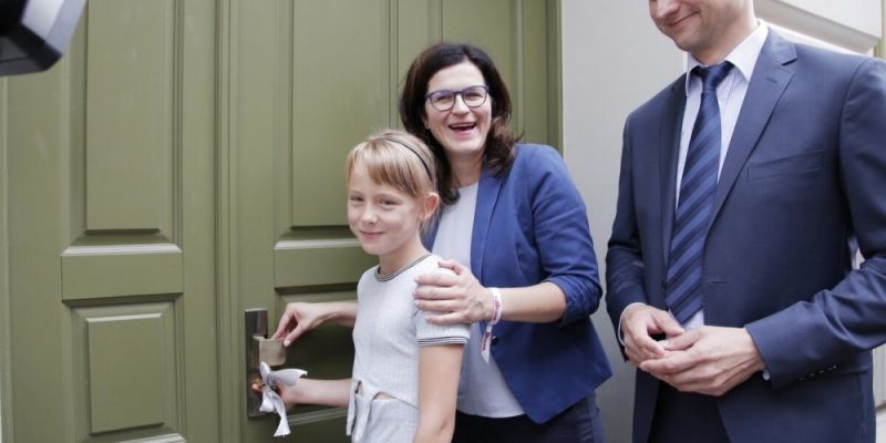 Nowi mieszkańcy kamienicy przy Chłodnej