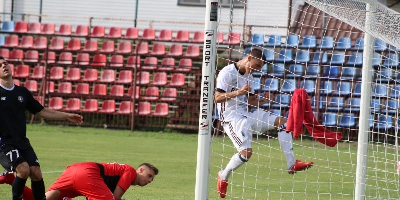 W ząbkowskich derbach stolicy Legia pokonała Polonię