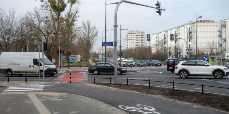 Skrzyżowanie ul. Powązkowskiej z Krasińskiego i Ficowskiego gotowe