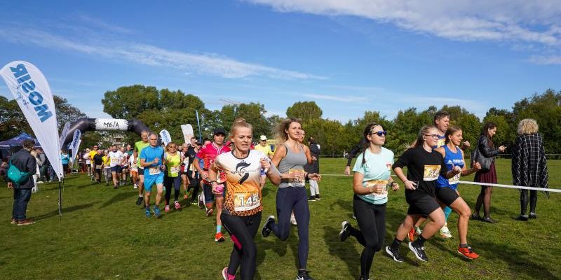 Sopocki Festiwal Biegowy i sesje jogi: aktywny rozkład na jesień w Sopocie!