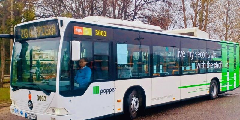 Autobus po e-konwersji na testach w Gdańsku
