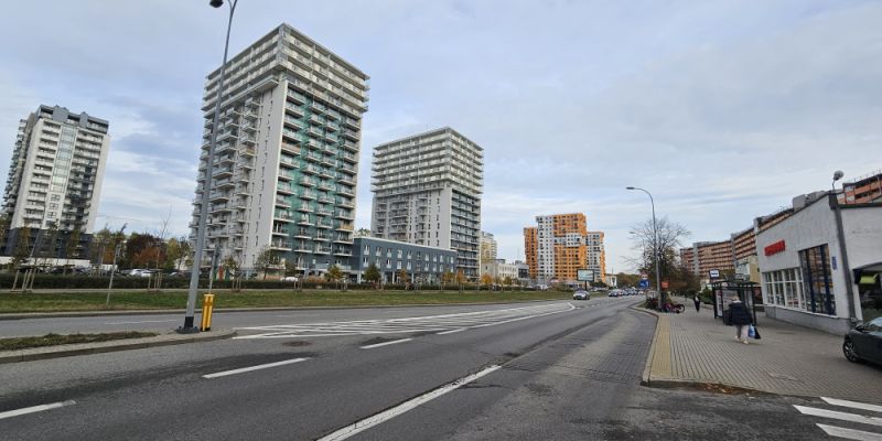 Nowe przejście dla pieszych i przejazd rowerowy na ul. Obrońców Wybrzeża