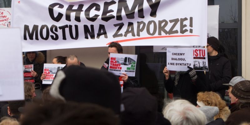 Protest przeciwko budowie mostu Krasińskiego