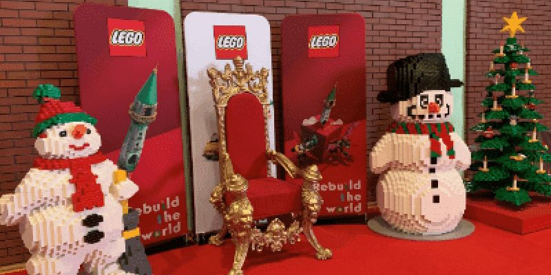 Ursynowskie Mikołajki z elementami klocków LEGO