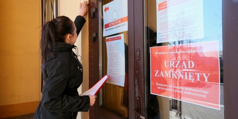 Urzędy w województwie pomorskim mają normalnie działać  pomimo zaostrzenia obostrzeń