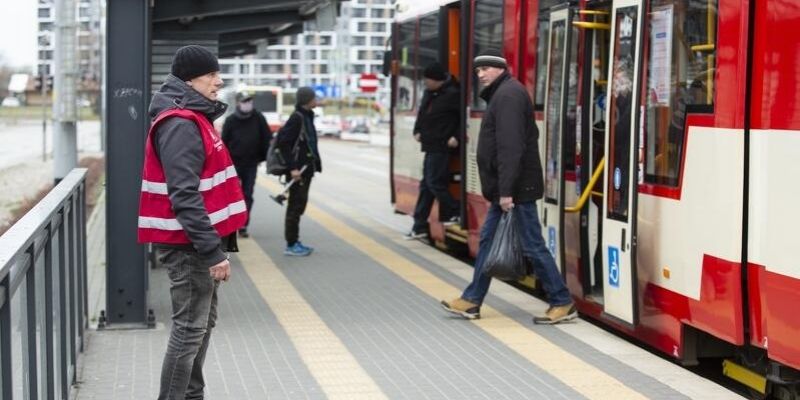 Sprawdź, jak działa gdańska komunikacja miejska w okresie noworocznym i podczas ferii