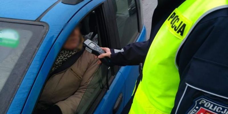 Pijani kierowcy zatrzymani dzięki reakcji świadków zdarzenia