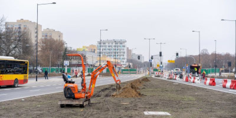 Coraz więcej drzew na Kondratowicza