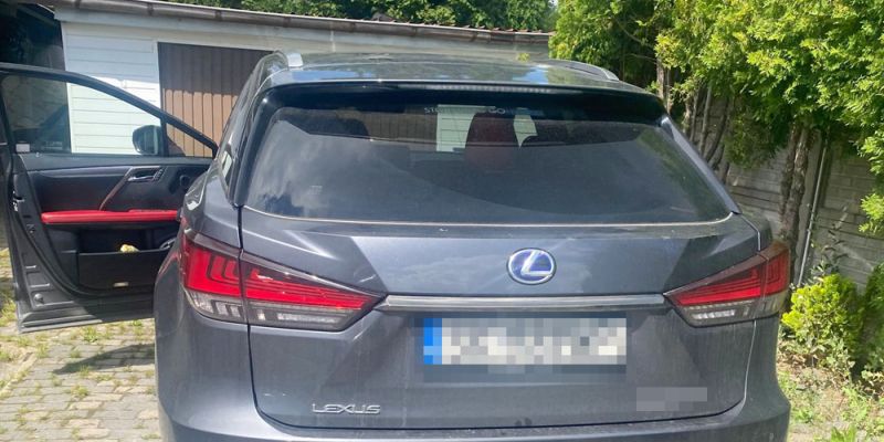 Zerwana umowa, zagubione Luksusy: zatrzymanie po przywłaszczeniu samochodów Lexus