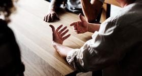 Bezpłatna mediacja w Gdańsku. MOPR zachęca mieszkańców do rozwiązywania konfliktów bez sądu