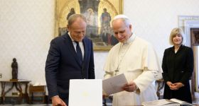 Premier Donald Tusk spotkał się z papieżem Leonem XIV. Padło zaproszenie do Polski