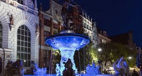Fontanna Neptuna zostanie podświetlona na niebiesko w ramach międzynarodowej kampanii