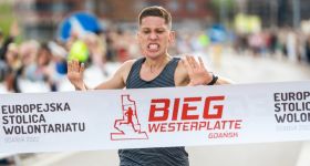 Biegacze tworzą historię najstarszej imprezy biegowej w Polsce